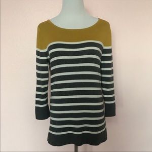 Banana Republic 3/4 sleeve sweater top